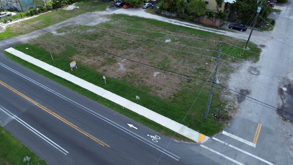 0000 Avenue F, Belle Glade, Belle Glade, FL à vendre - Aérien - Image 2 de 4
