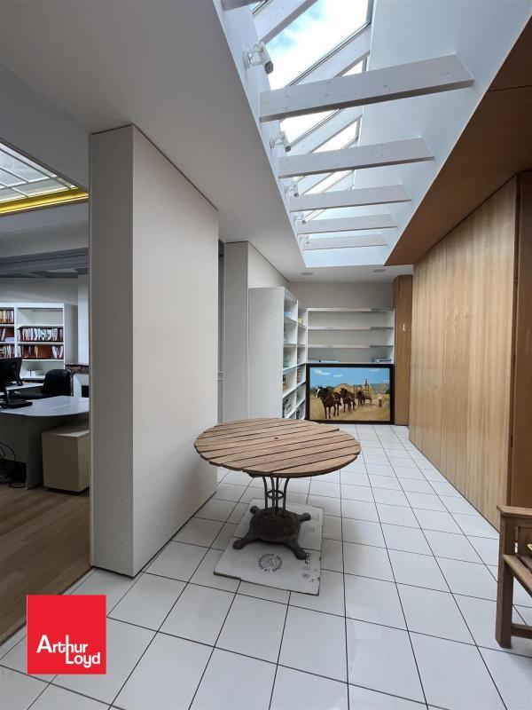 Office in Chartres for sale Interior Photo- Image 1 of 8