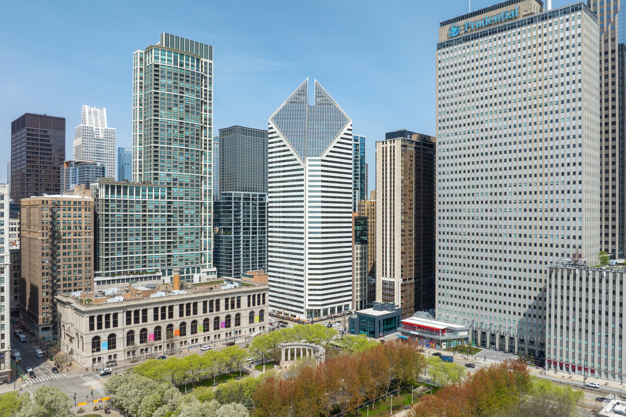 150 N Michigan Ave, Chicago, IL à louer Photo du bâtiment- Image 1 de 26