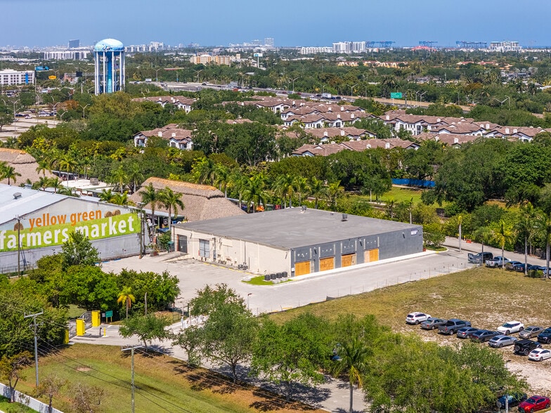 1930 N 30th Rd, Hollywood, FL for lease - Building Photo - Image 3 of 15