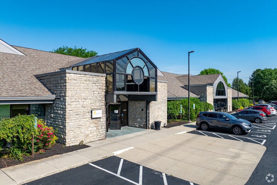 4015-4059 W Dublin-Granville Rd, Dublin, OH à vendre - Photo du bâtiment - Image 1 de 10
