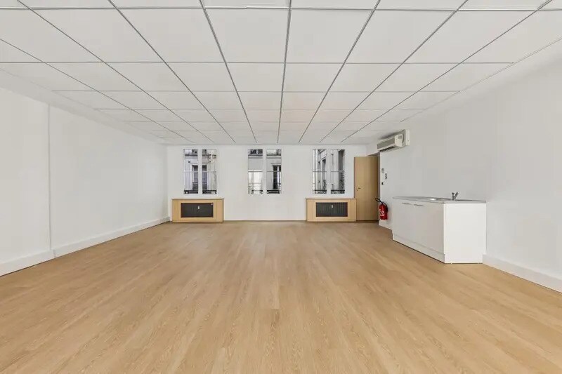 16 Quai De La Mégisserie, Paris for lease - Interior Photo - Image 3 of 20