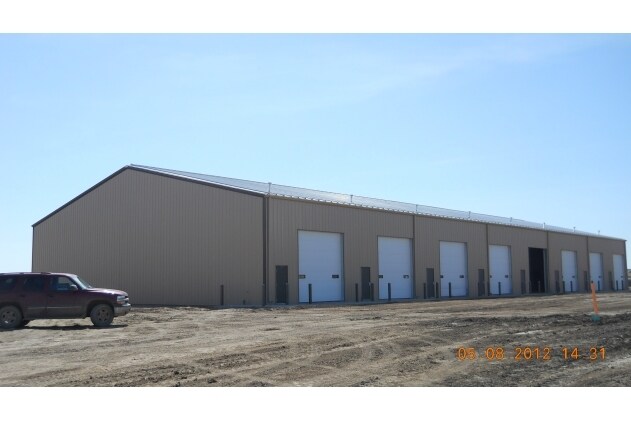 5051 Owan Industrial Park Dr, Williston, ND à vendre - Photo du bâtiment - Image 2 de 9