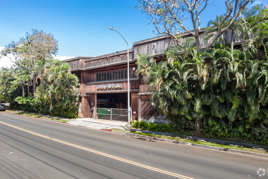 99-969 Iwaena St, Aiea, HI à vendre - Photo du bâtiment - Image 3 de 12