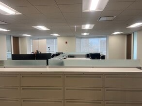 425 S Financial Pl, Chicago, IL for lease Building Photo- Image 1 of 4