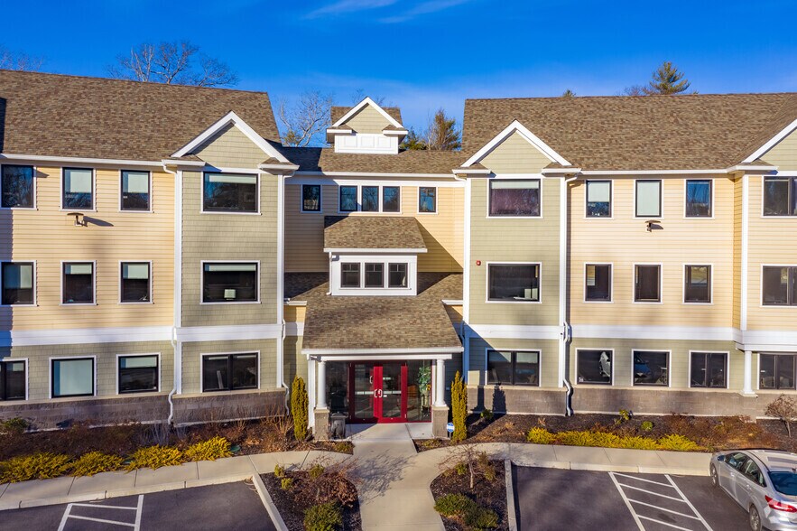 80 Palmer Cir, Hope Valley, RI à louer - Photo du bâtiment - Image 2 de 7