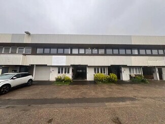 Plus de détails pour 1 Rue De La Réunion, Les Ulis - Bureau, Local d'activités à louer