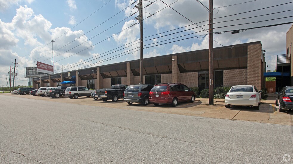 14520-14530 Old Katy Rd, Houston, TX à louer - Photo du bâtiment - Image 2 de 6