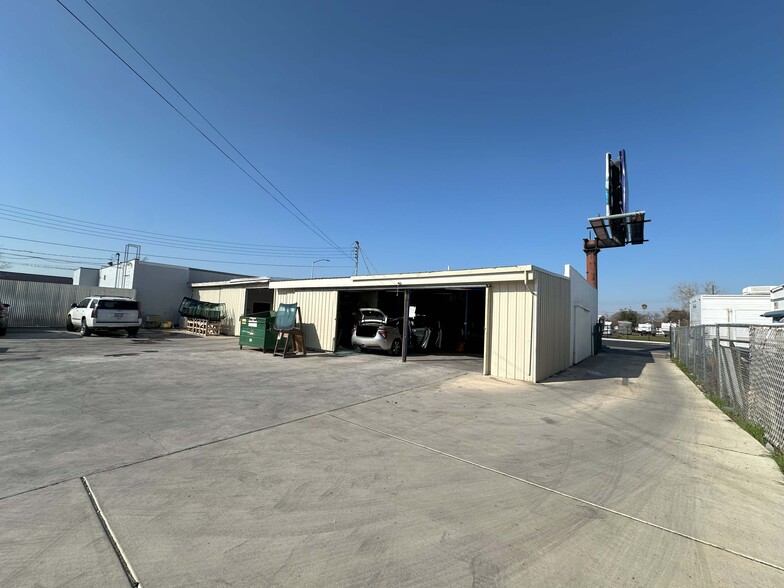 1054 El Camino Ave, Sacramento, CA for sale - Building Photo - Image 2 of 15