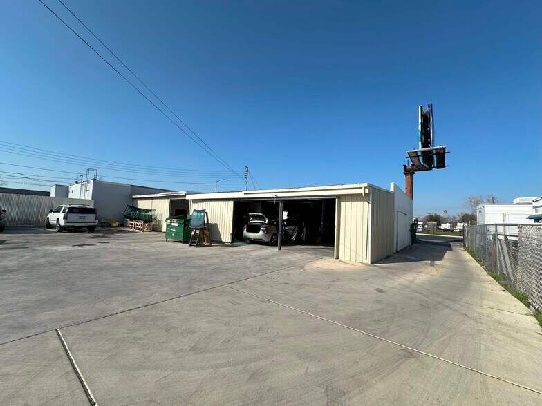 1054 El Camino Ave, Sacramento, CA à vendre - Photo du bâtiment - Image 2 de 15