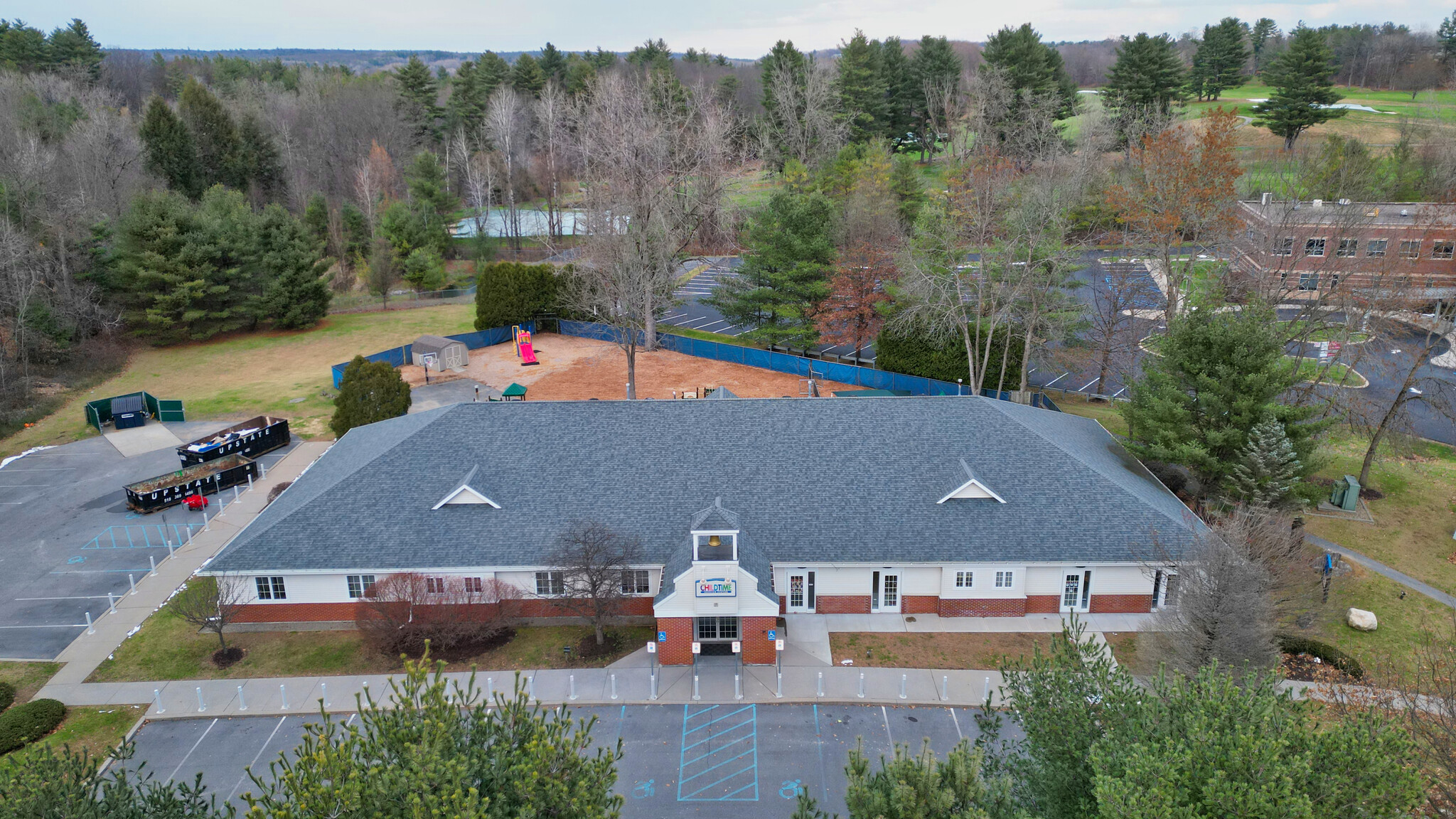 7 Care Ln, Saratoga Springs, NY à vendre Photo du bâtiment- Image 1 de 1