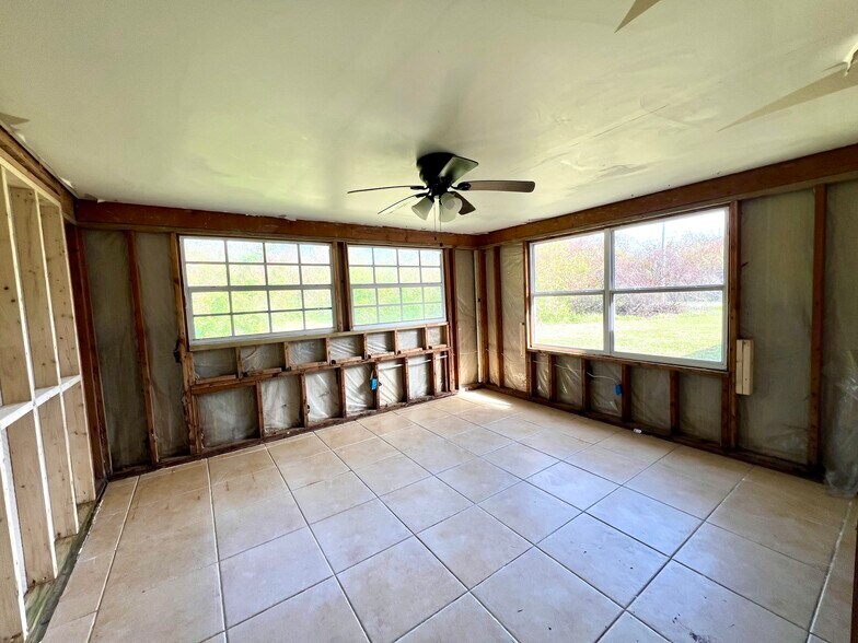 930 Liberty St, Englewood, FL à vendre - Photo du bâtiment - Image 3 de 8