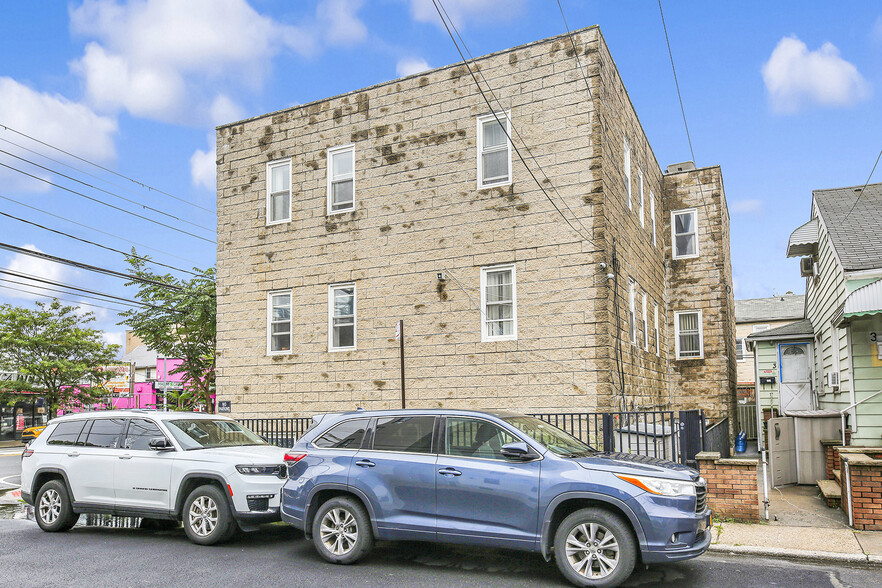 3099 Coney Island Ave, Brooklyn, NY à vendre - Photo du bâtiment - Image 3 de 25