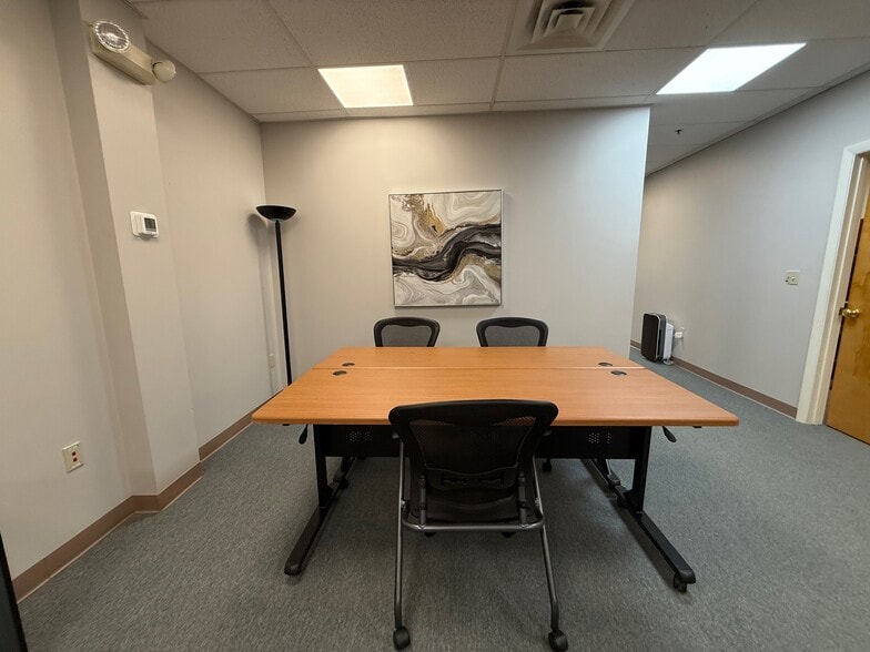 48 Atlantic Pl, South Portland, ME for lease - Building Photo - Image 2 of 8