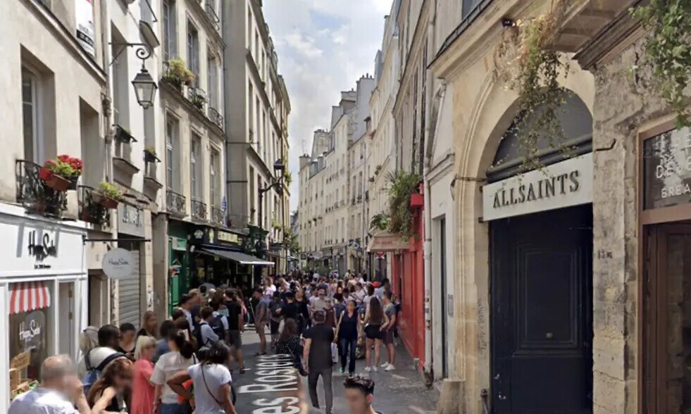 Retail in Paris for lease - Building Photo - Image 2 of 2