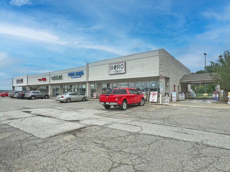 108 Washington Towne Blvd N, Edinboro, PA à louer - Photo du bâtiment - Image 3 de 12