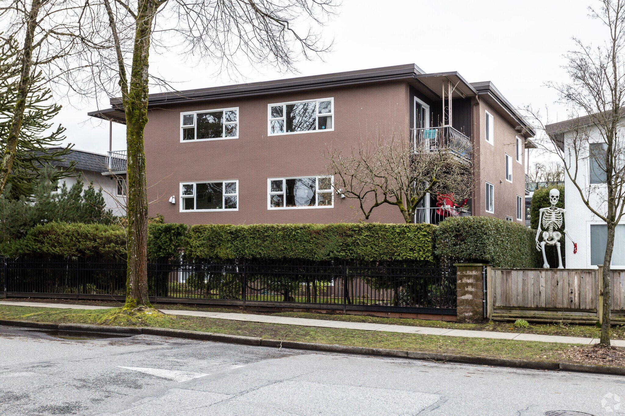 522 43rd Av E, Vancouver, BC à vendre Photo principale- Image 1 de 1