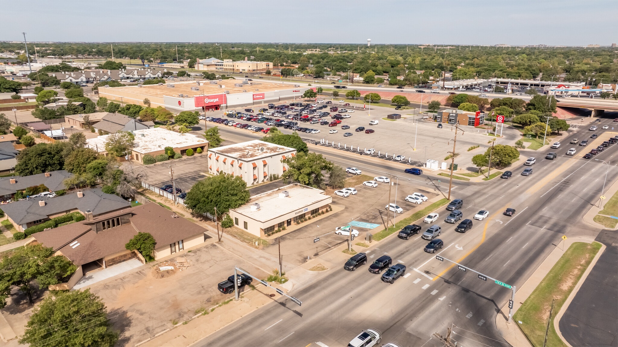 7402 University Ave, Lubbock, TX à louer Aérien- Image 1 de 4