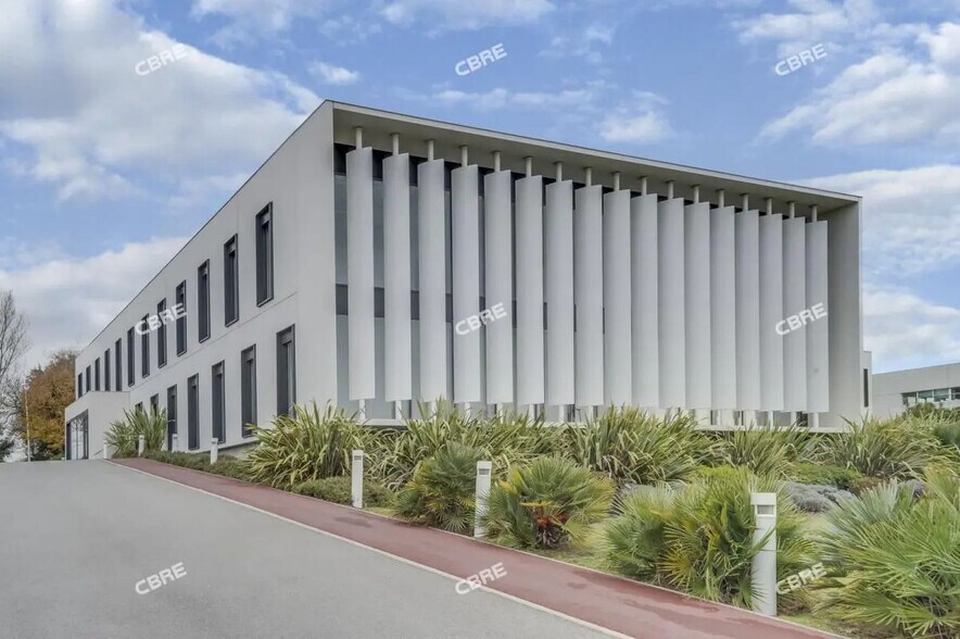 Bureau dans Labège à louer - Photo du bâtiment - Image 2 de 12