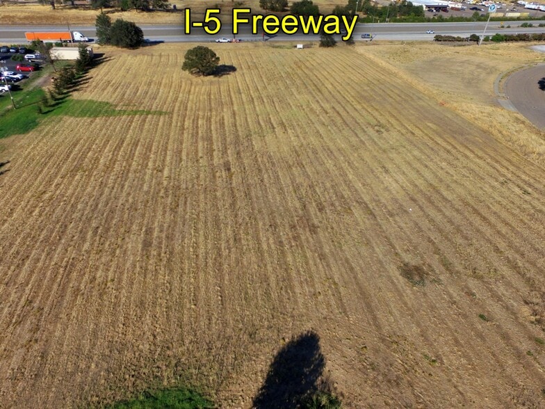 2320 South Main, Red Bluff, CA for sale - Building Photo - Image 2 of 8