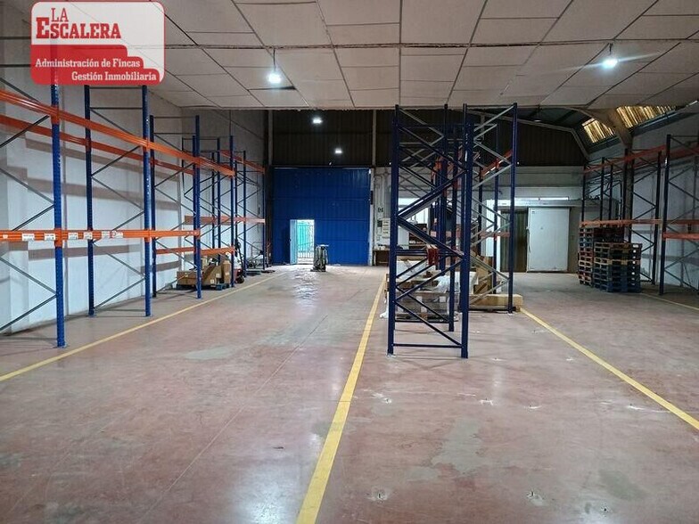Industrial in Ibi, Alicante for sale - Interior Photo - Image 2 of 6