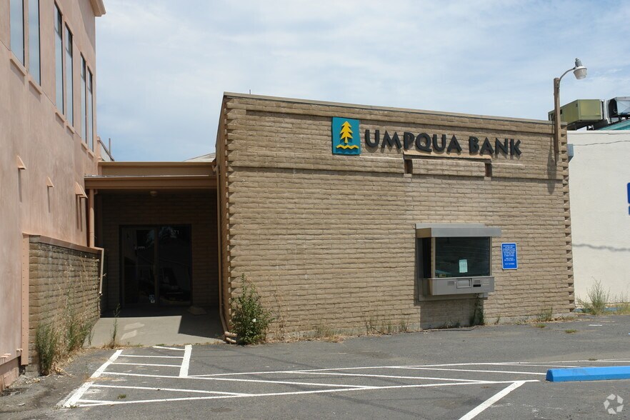 571 5th St, Lincoln, CA à louer - Photo du bâtiment - Image 2 de 3