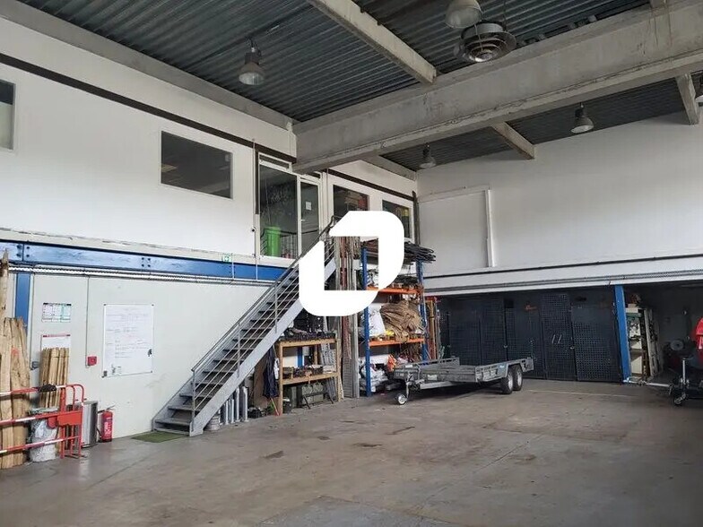 Flex in Mérignac for lease - Building Photo - Image 2 of 10