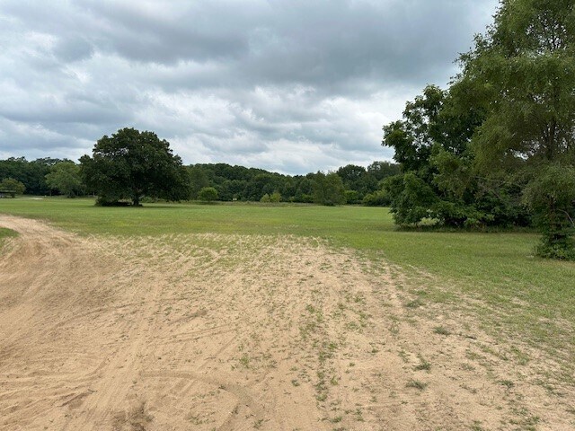 7264 S 1st Rd, Kingsbury, IN à vendre - Photo du bâtiment - Image 3 de 13