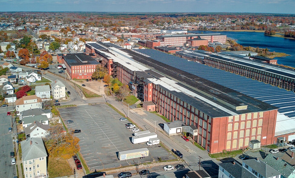 27 Healy St, New Bedford, MA for lease - Building Photo - Image 2 of 5