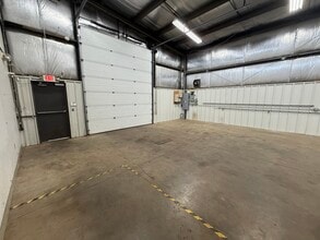 6 Four Coins Dr, Canonsburg, PA à louer Photo intérieure- Image 2 de 10