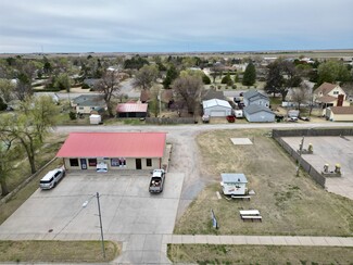 Plus de détails pour 405 W Carthage St, Meade, KS - Vente au détail à vendre