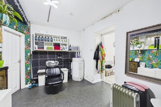 22 Bridge St, Rothbury for lease Interior Photo- Image 2 of 14