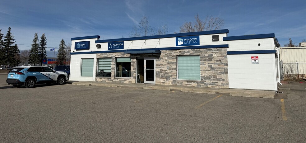 5214 Gaetz Ave, Red Deer, AB à vendre - Photo du bâtiment - Image 3 de 10
