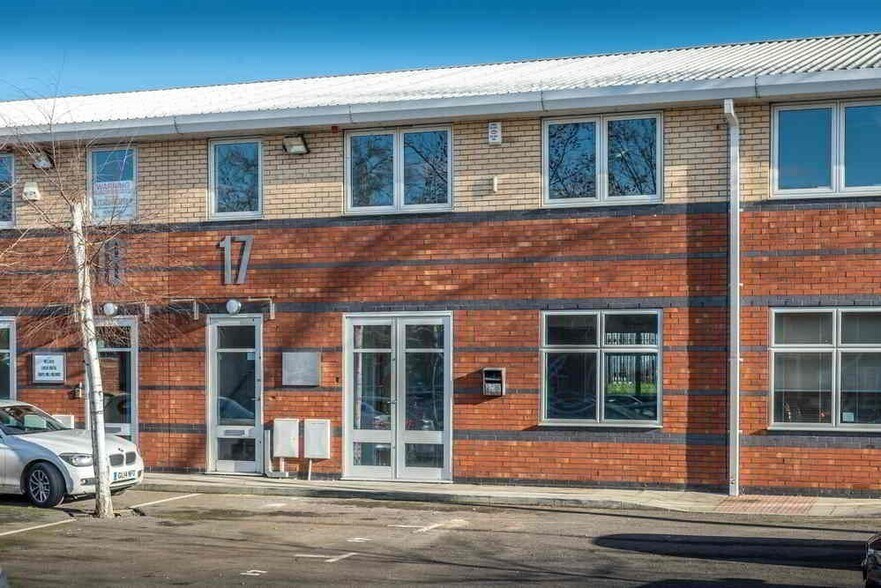 Chapel Mill Rd, Kingston Upon Thames à louer - Photo du bâtiment - Image 1 de 11