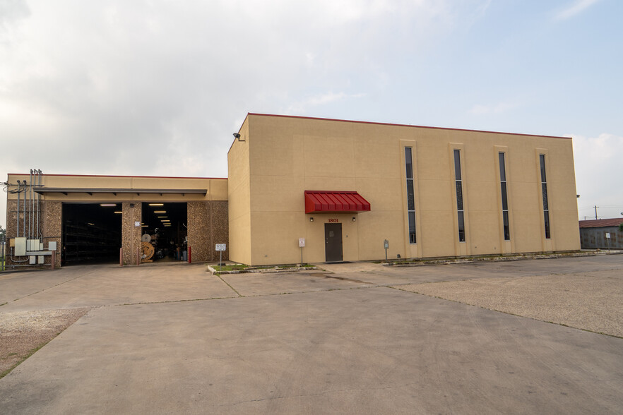 1801 Stolz St, Victoria, TX for lease - Building Photo - Image 1 of 68