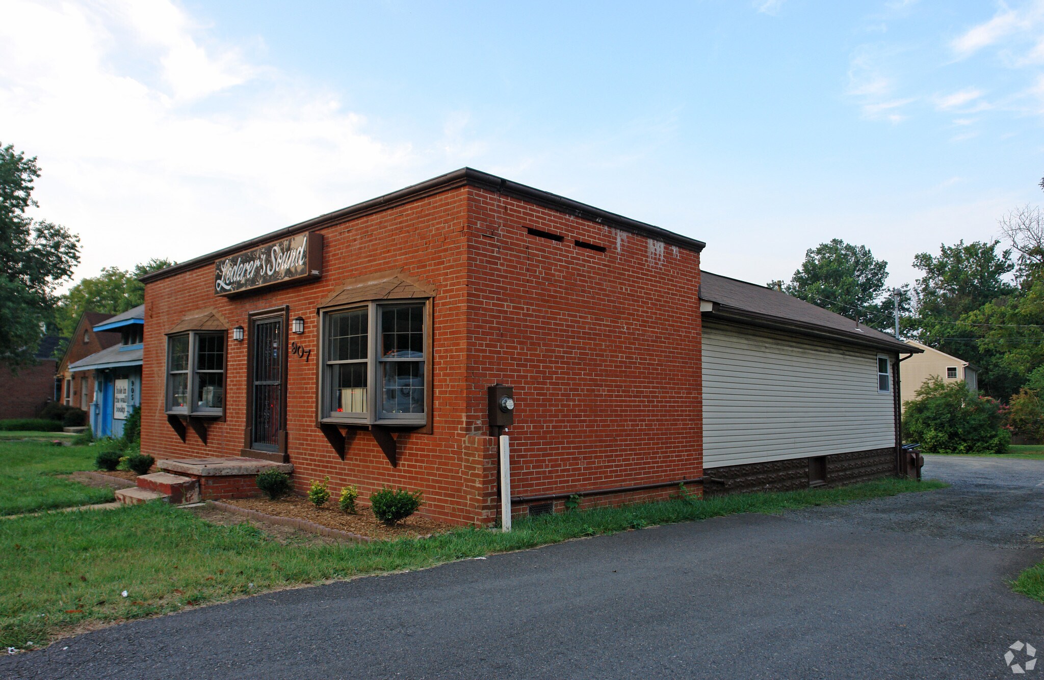 907 W Broad St, Falls Church, VA à vendre Photo principale- Image 1 de 16