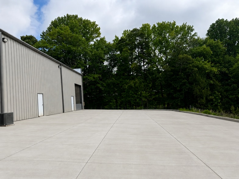 4325 McBrayer Rd, Oakwood, GA for lease - Building Photo - Image 2 of 5