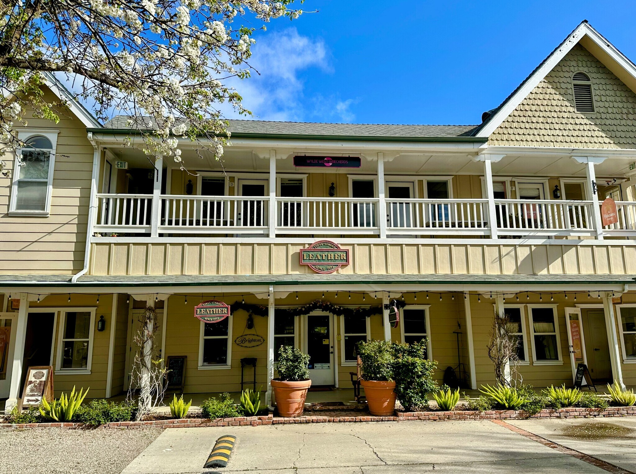 2933 Grand Ave, Los Olivos, CA à louer Photo du bâtiment- Image 1 de 5