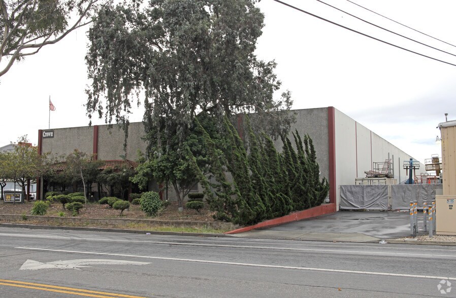 37625 Sycamore St, Newark, CA à louer - Photo du bâtiment - Image 2 de 11