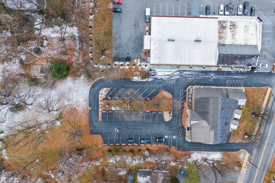 2346 Jacksonville Rd, Bethlehem, PA à vendre - Photo du bâtiment - Image 2 de 62