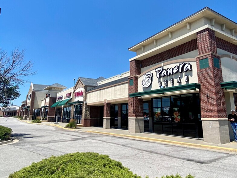 20120-20186 W 153rd St, Olathe, KS for lease - Building Photo - Image 1 of 2