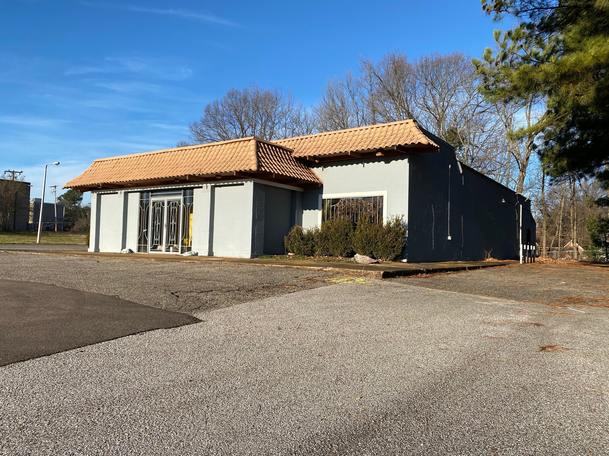 3695 Austin Peay Hwy, Memphis, TN for lease Building Photo- Image 1 of 4