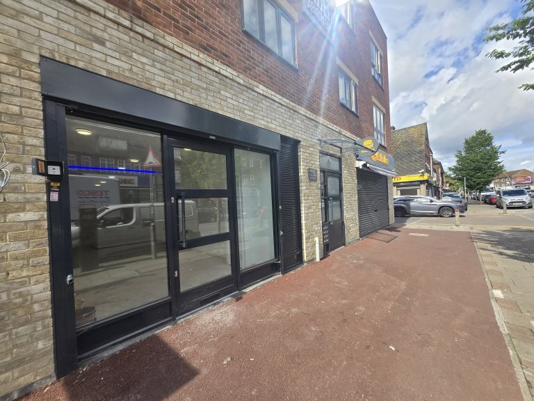 732-738 Green Lane, Barking for lease - Building Photo - Image 3 of 4