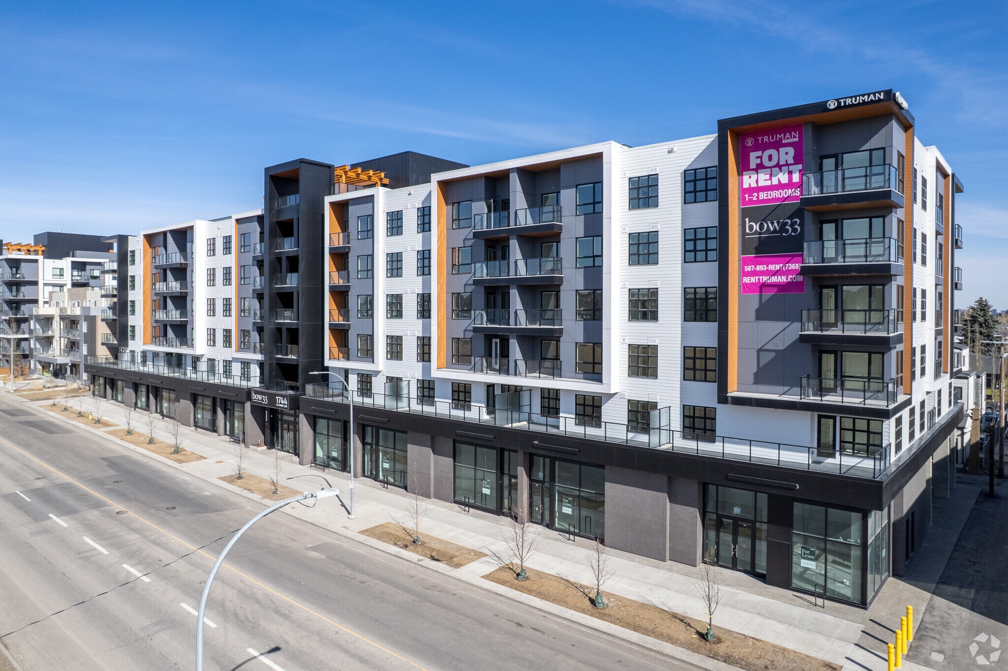 1722 33 St SW, Calgary, AB à louer Photo principale- Image 1 de 3