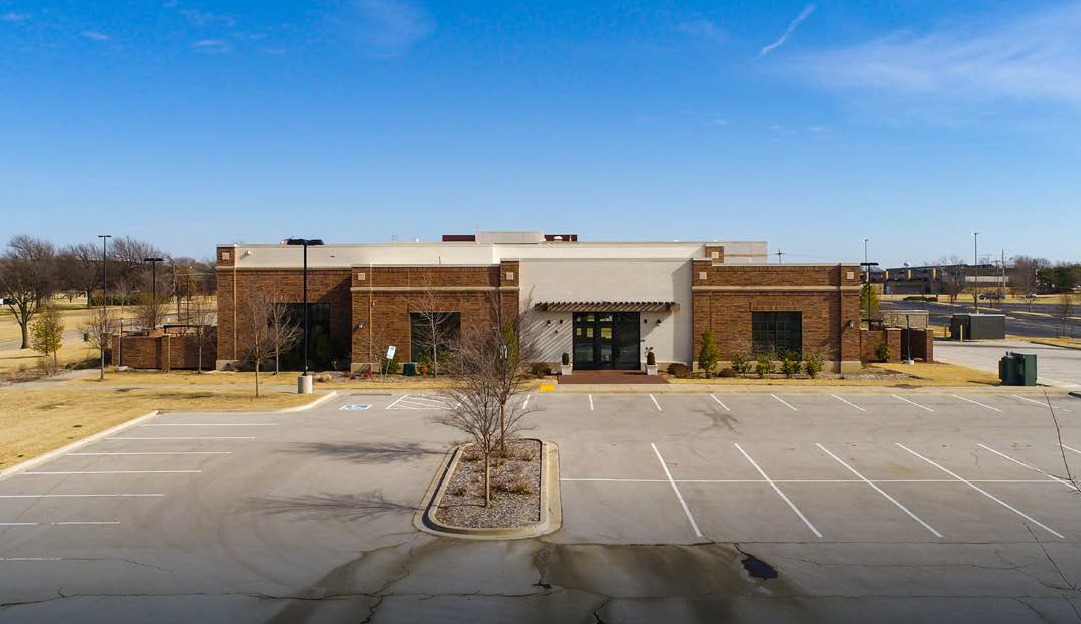 12710 E State Farm Blvd, Tulsa, OK for sale Building Photo- Image 1 of 1