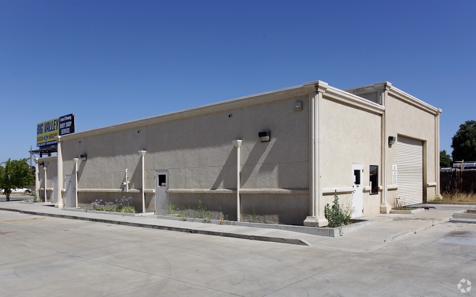 604 Fairway Dr, Galt, CA for sale - Building Photo - Image 3 of 5