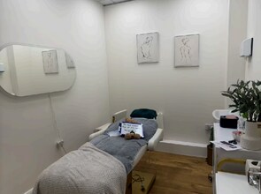 50-52 Commercial Rd, Poole for lease Interior Photo- Image 2 of 2