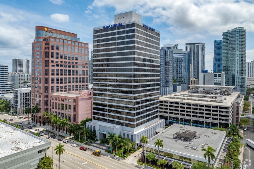 110 E broward Blvd, Fort Lauderdale, FL for lease - Primary Photo - Image 1 of 10