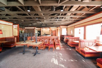 579 E Broadway, Eugene, OR à louer Photo intérieure- Image 1 de 3