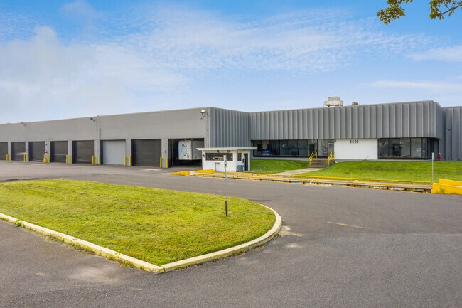 More details for 8600 River Rd, Pennsauken, NJ - Industrial for Lease